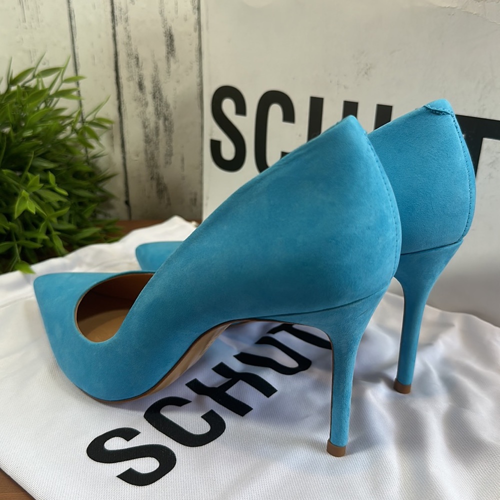 Schutz Lou suede Pointed Toe Pumps Heels
